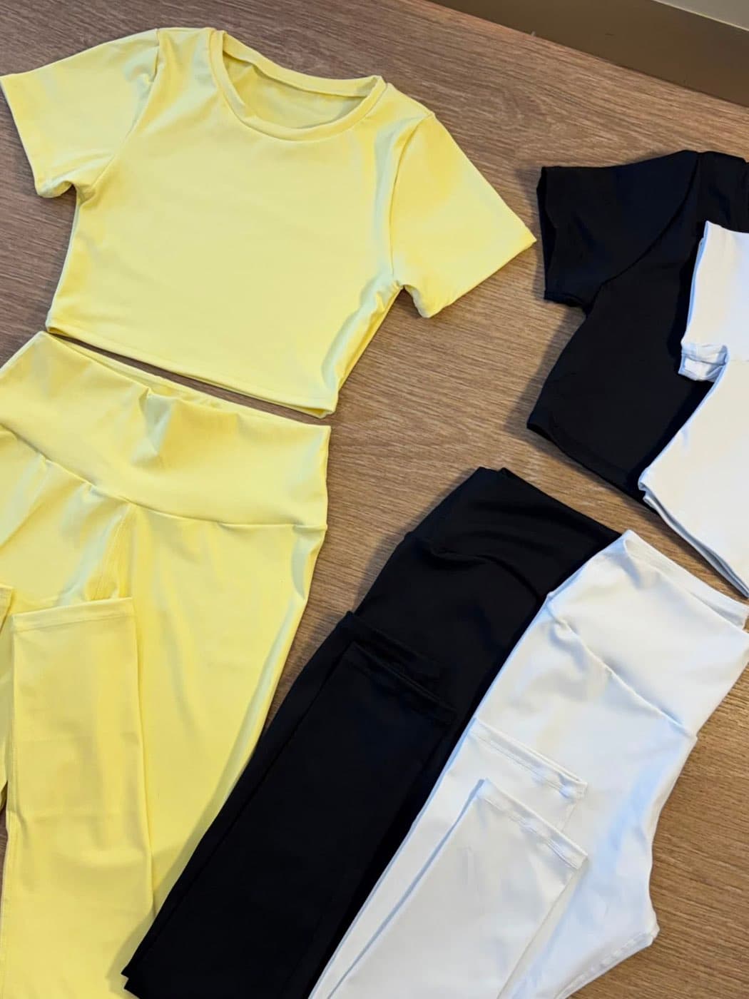 Set Leggins y top Tela Fría
